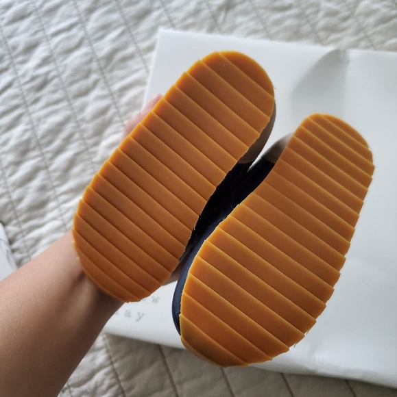 Blue Reebok - Picture 3 of 5